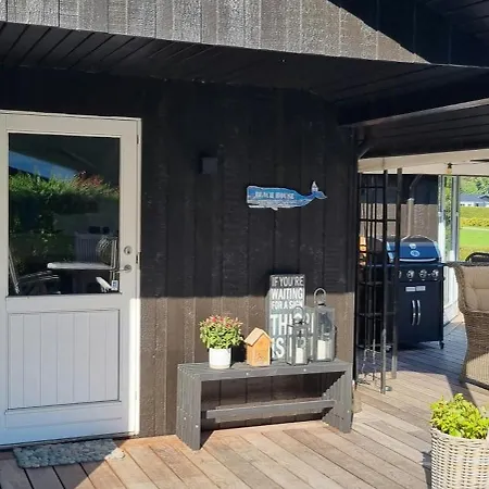 Casa de Férias Near Juelsminde By The